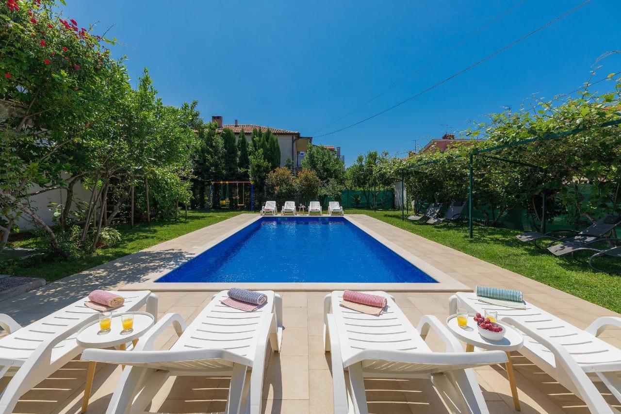 Villa Toni Umag Exteriör bild
