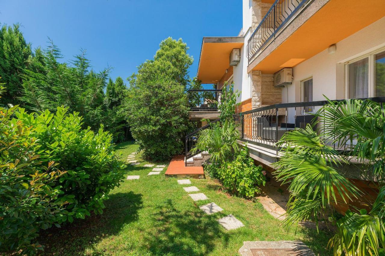 Villa Toni Umag Exteriör bild